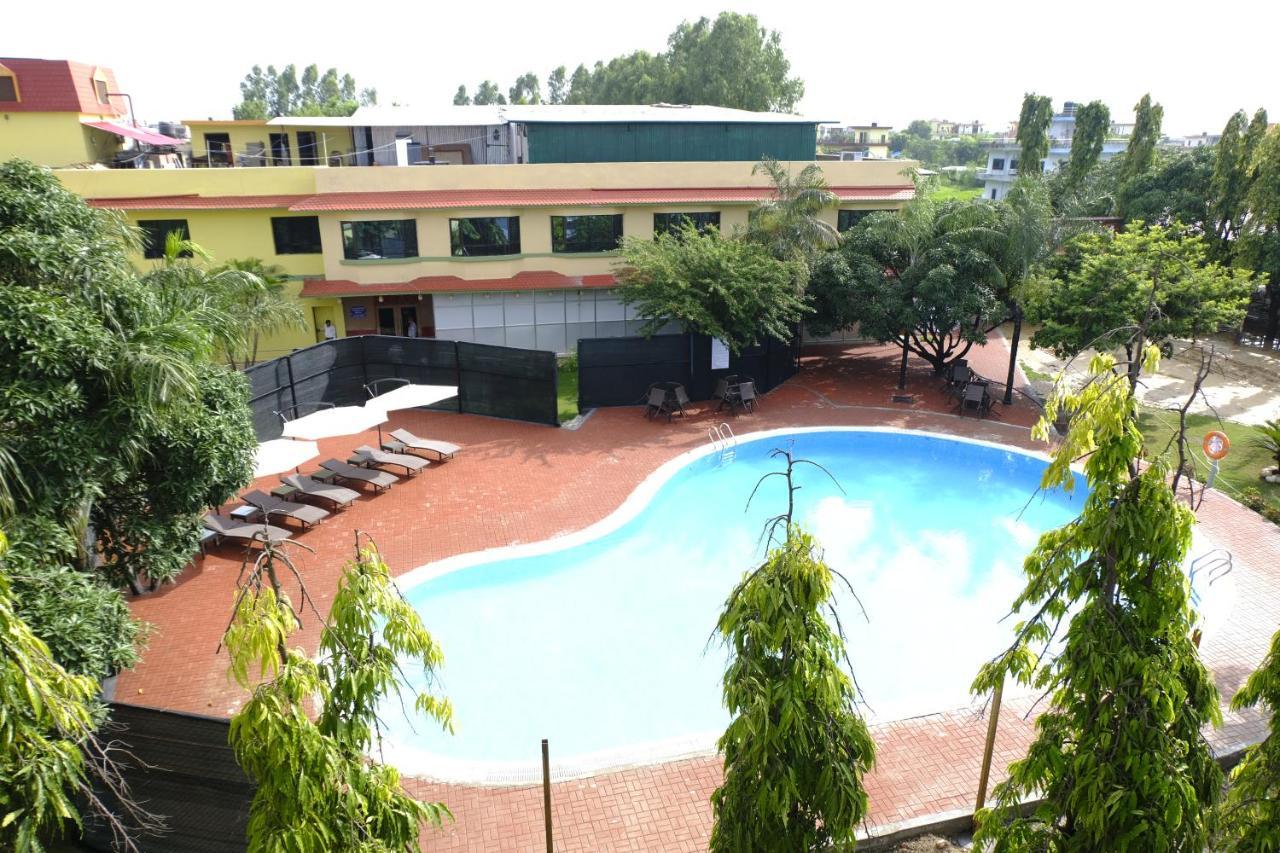 Hotel Nirvana By Luxury International Paklihwa Exteriér fotografie